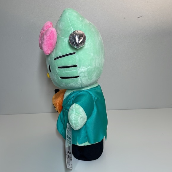Hello Kitty Halloween Greeter Frankenstein - Picture 7 of 9
